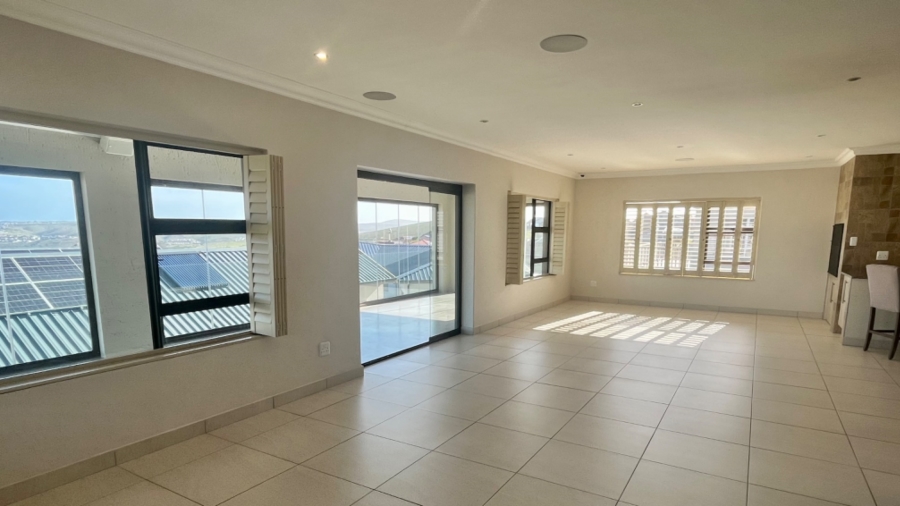 4 Bedroom Property for Sale in Monte Christo Western Cape